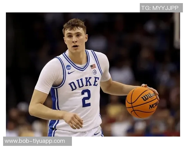 基德表示在全员健康前将继续使用以弗拉格担任控卫的阵容策略