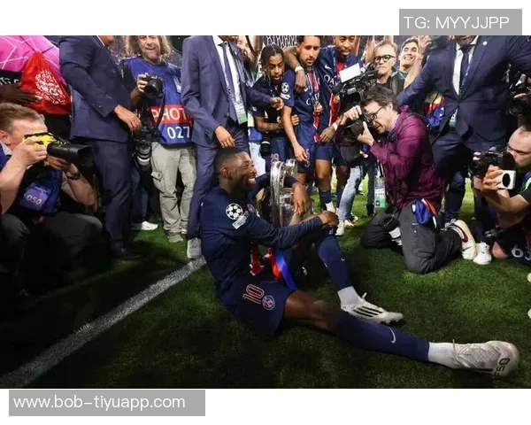 法媒报道巴尔科拉与K77合练登贝莱和努诺门德斯等缺席训练 法媒报道巴尔科拉与K77合练登贝莱和努诺门德斯等缺席训练